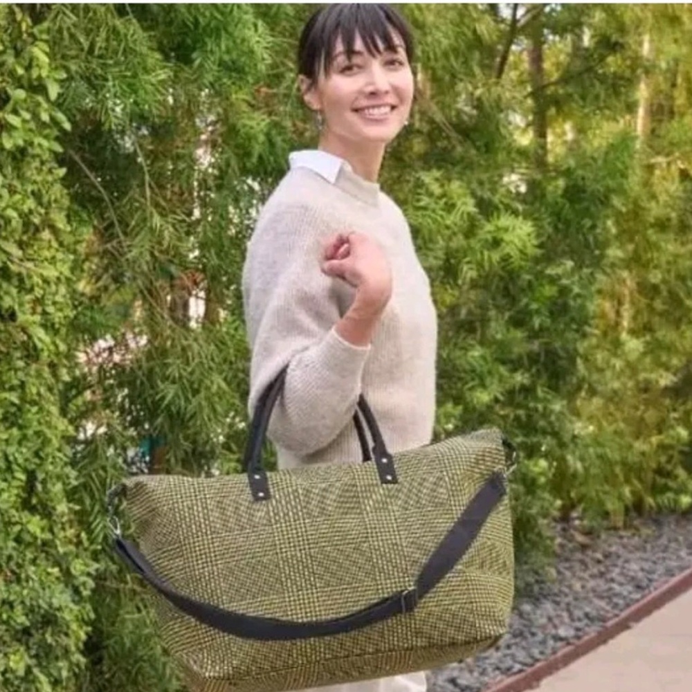 NWT Lulu Dharma Weekender Frasier Plaid Tote with‎ Strap Gift Stocking Stuffer